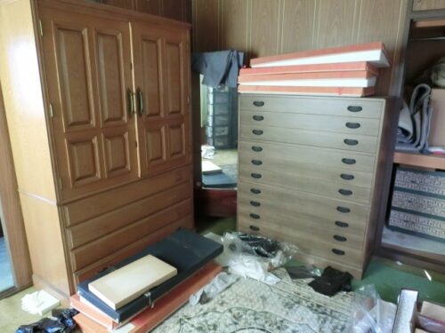 一軒家の遺品整理を業者に依頼する費用相場｜安く抑えるコツも紹介